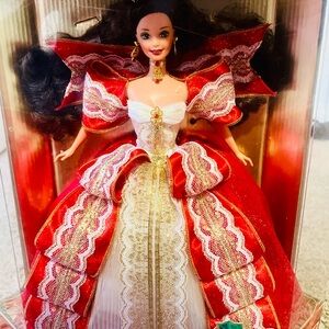 Unopened Super Rare Vintage Misprint 1997 Special Edition Happy Holidays Barbie.
